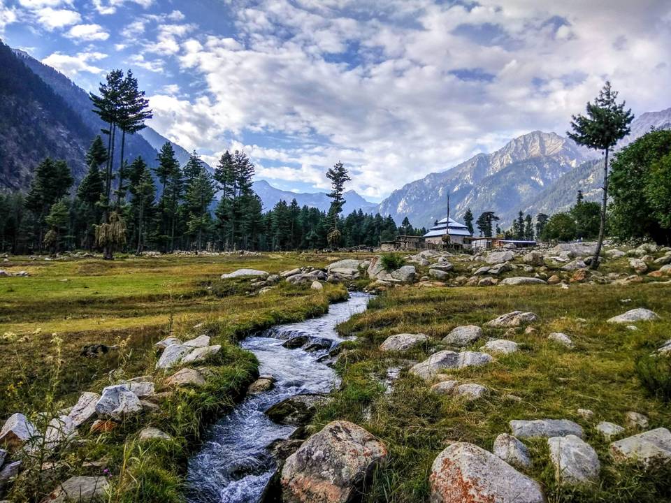 COMPLETE GUIDE TO GO ON A TRIP TO KATORA LAKE KUMRAT VALLEY